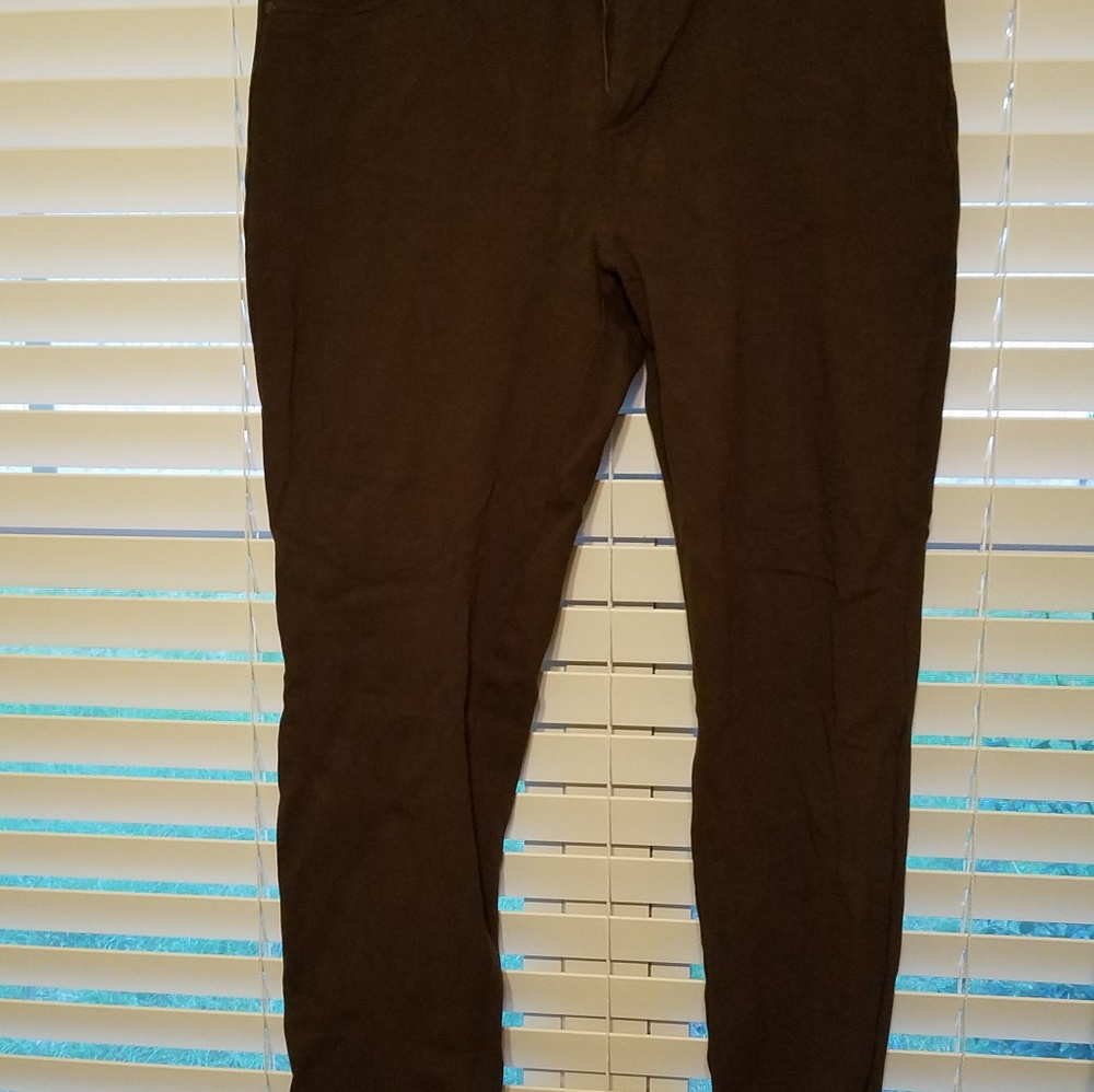 Brown fitted pants